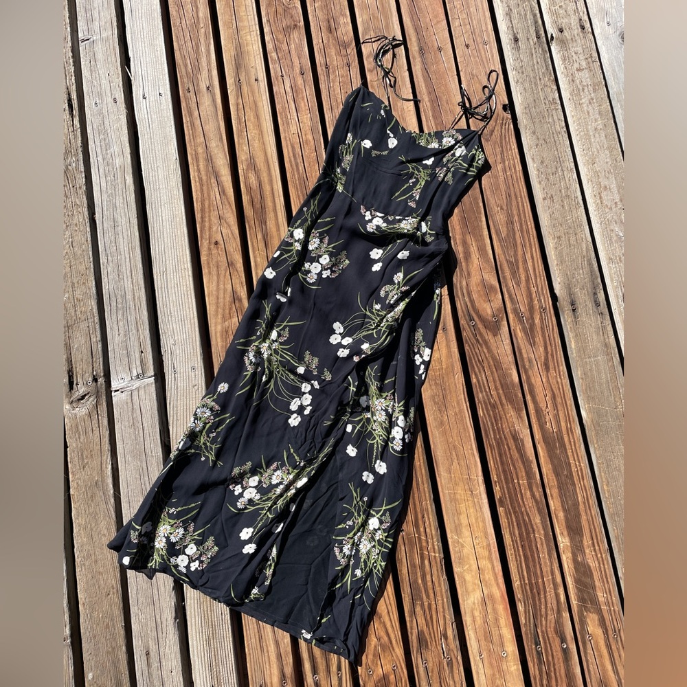 Reformation Kourtney Dress - Size 4 - Color Veuve - GREAT condition